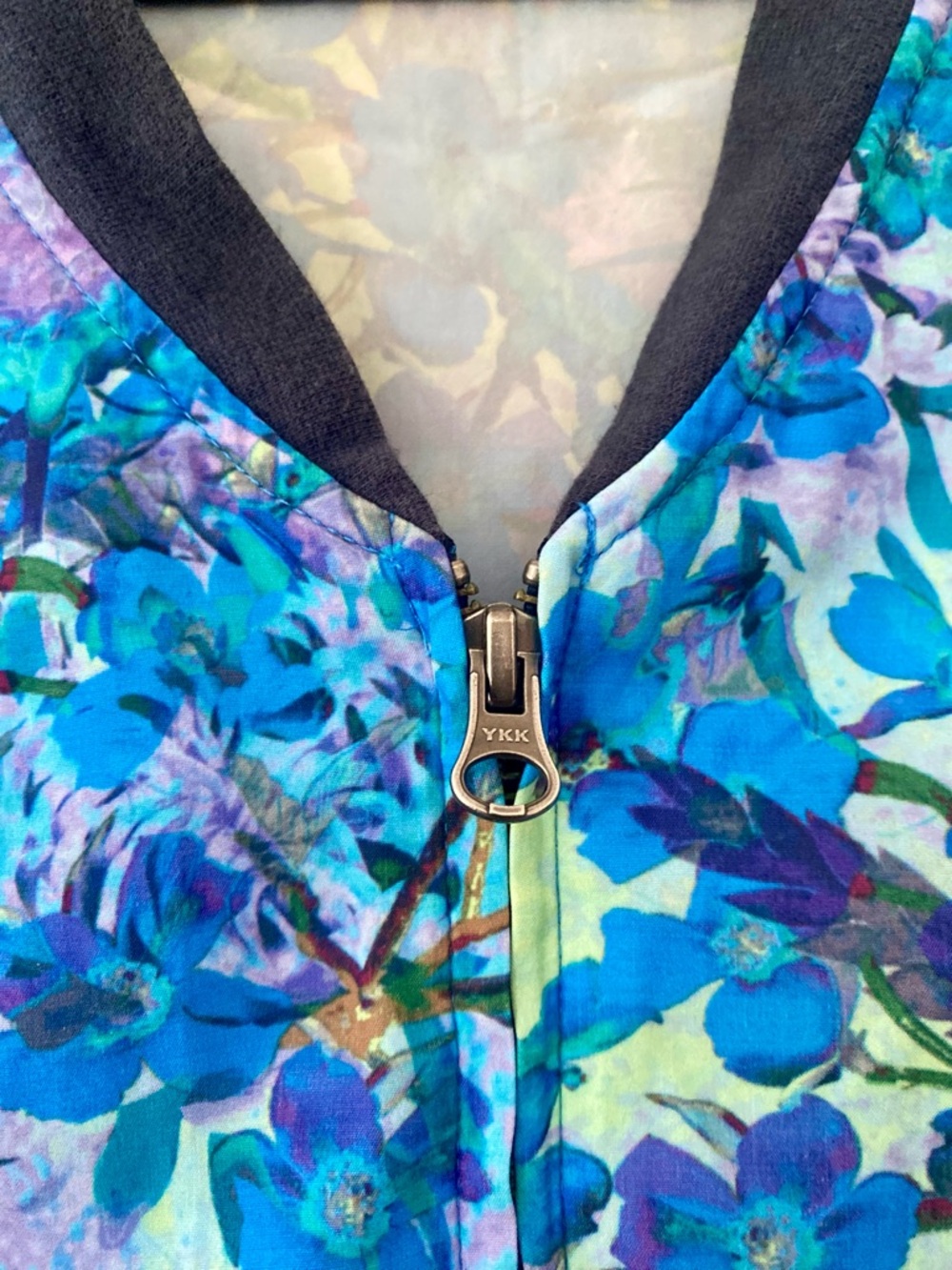 Hinge Blue Floral Bomber Jacket Zip Front Lightweight Pockets Size M